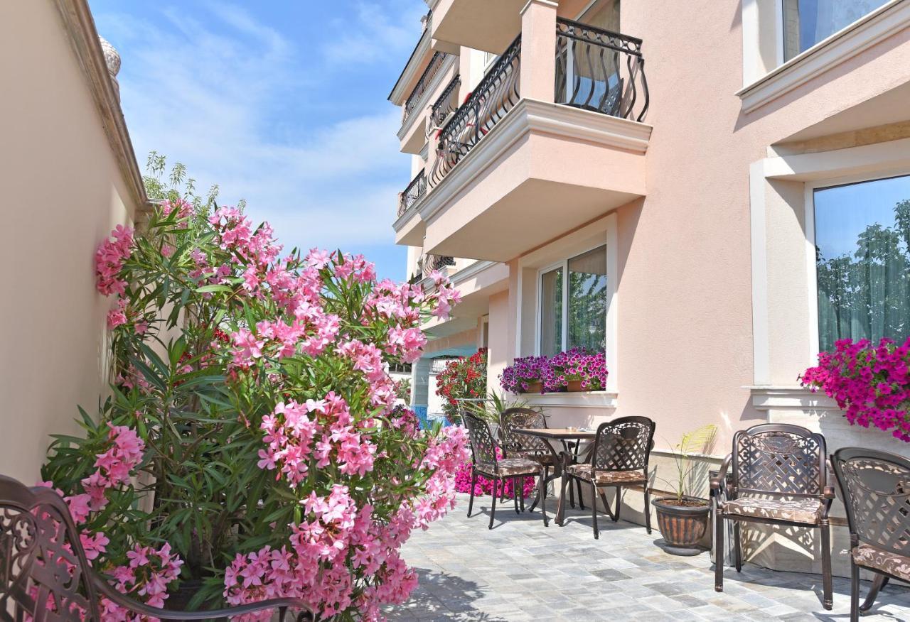 Sirena Palace Family Hotel Obzor Kültér fotó