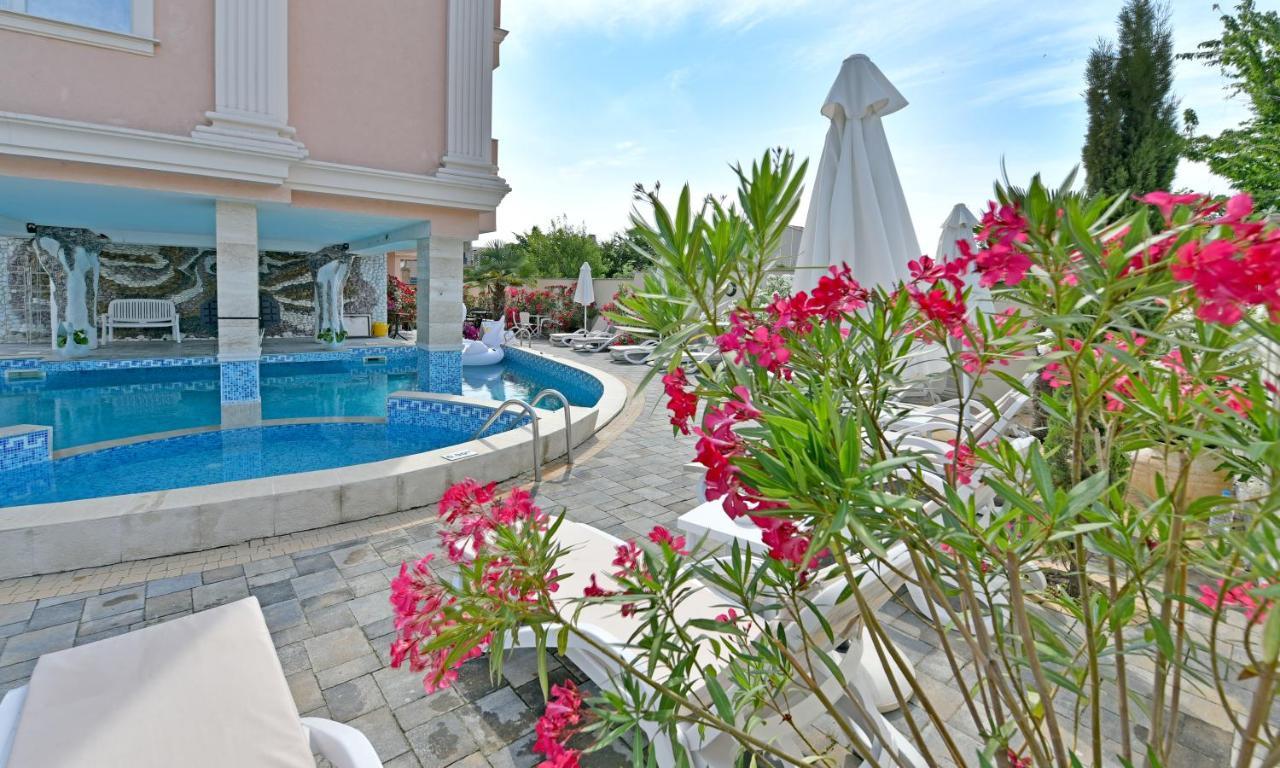 Sirena Palace Family Hotel Obzor Kültér fotó