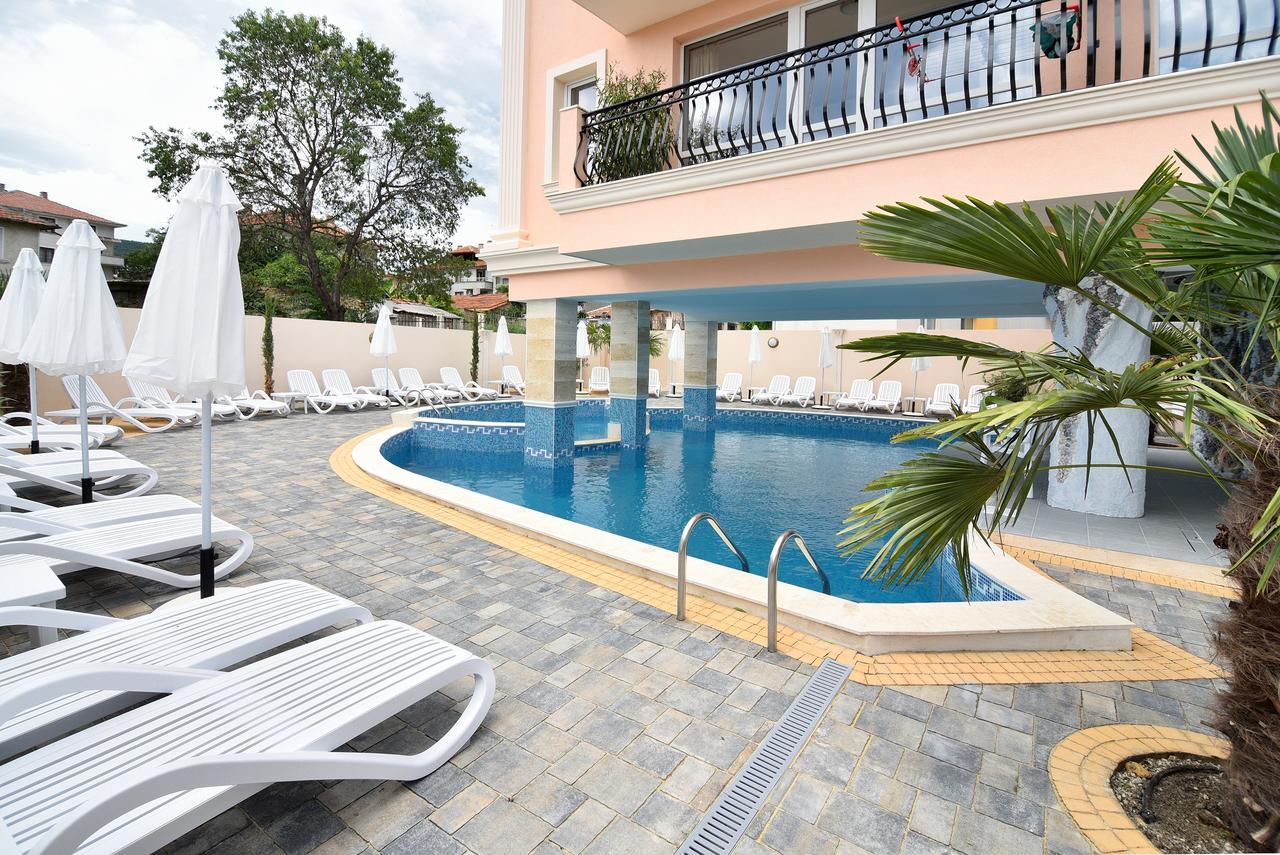 Sirena Palace Family Hotel Obzor Kültér fotó