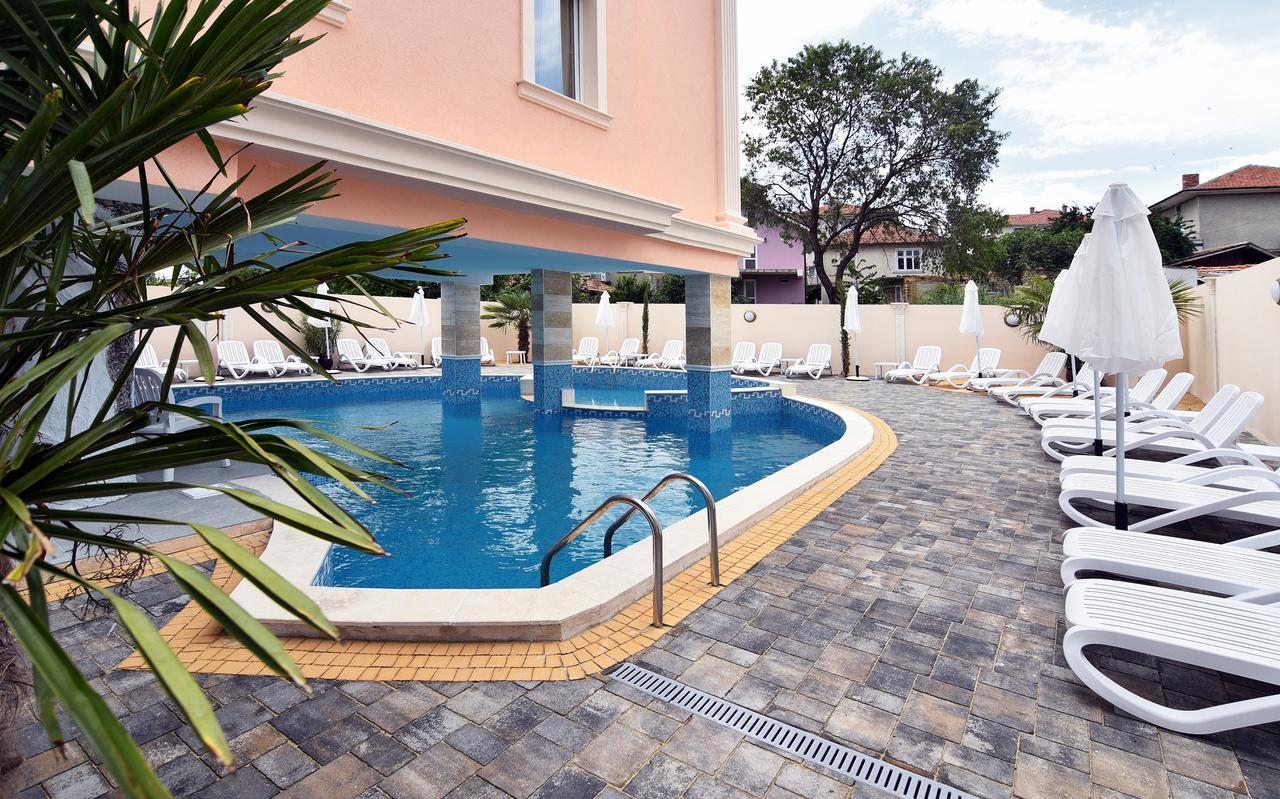 Sirena Palace Family Hotel Obzor Kültér fotó