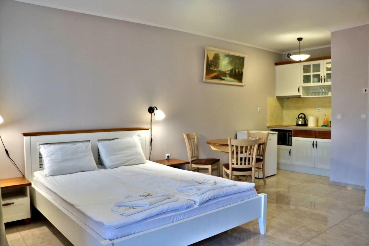 Sirena Palace Family Hotel Obzor Kültér fotó